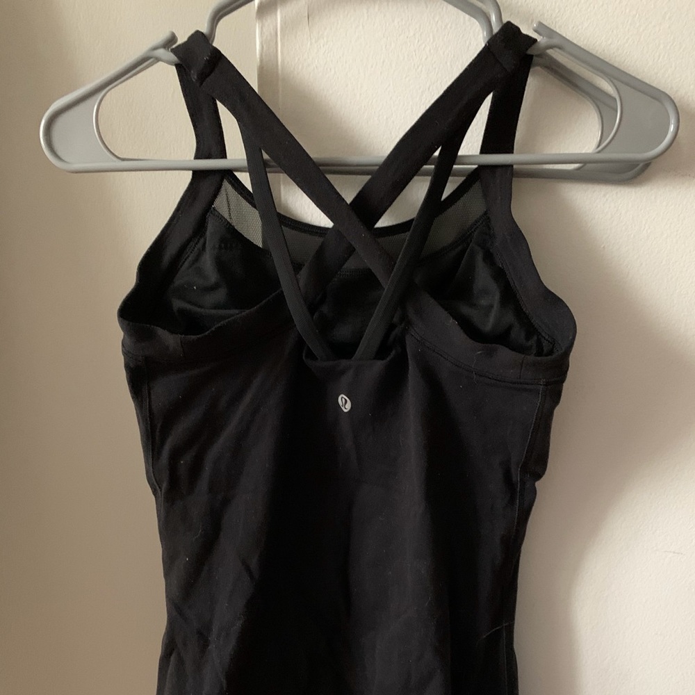 black lululemon tank, size 4, built in bra